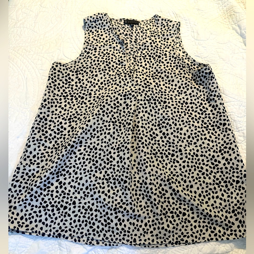Bobeau Sleeveless Blouse